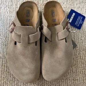 NWT Birkenstock Boston Clogs - Taupe
